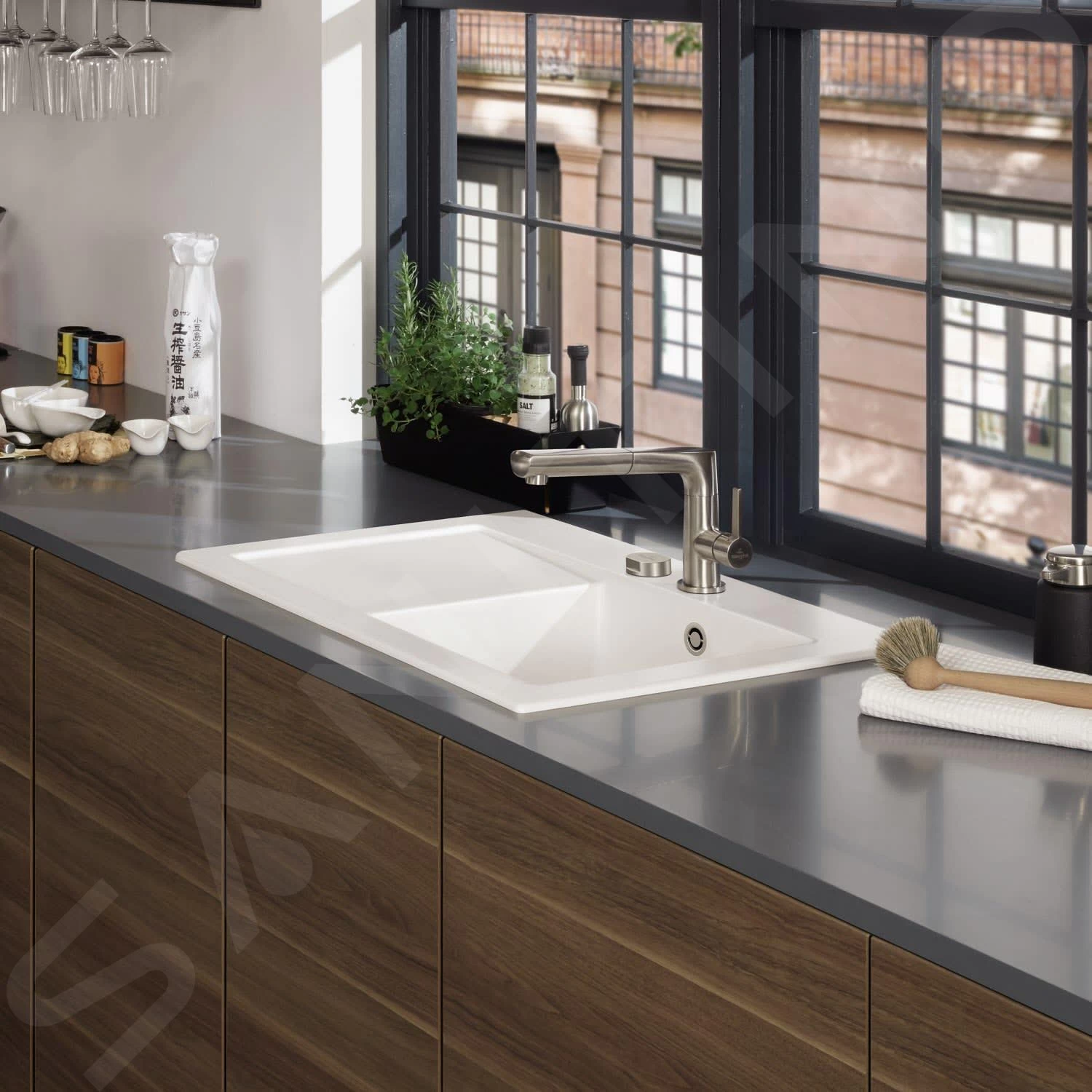 Villeroy & Boch Subway - Keramische Spoelbak 780x510 Mm Incl. Afvoergarnituur, CeramicPlus, Alpine Wit 671402R1 5 Villeroy & Boch Subway - Keramische Spoelbak 780x510 Mm Incl. Afvoergarnituur, CeramicPlus, Alpine Wit 671402R1 - Afbeelding 3