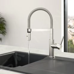 Villeroy & Boch Steel Expert Compact - Keukenkraan Met Flexibele Uitloop En Uittrekbare Sproeikop, Roestvrij Staal 927300LC -Modern Badkamer Verkoop 96ebb5f667dfdc3a257b0f0c