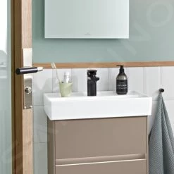 Villeroy & Boch Collaro - Wastafel 550x440 Mm, Zonder Overloop, Kraangat, CeramicPlus, Alpine Wit 4A3356R1 -Modern Badkamer Verkoop f6db08a49212e2bd1581d7e8 1